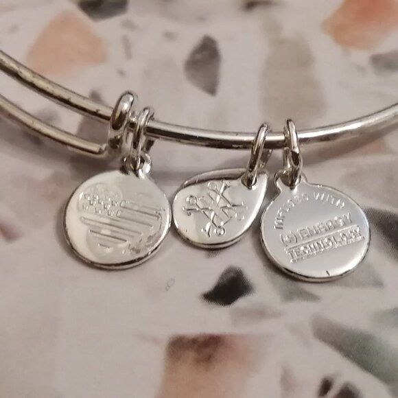 "We The North" Toronto Raptors Alex and Ani Bracelet-- Rare Find! - Picture 4 of 6